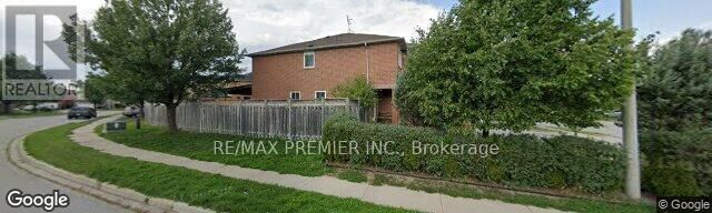 Property Photo: 133 Saddletree Trail North ON L6X 4M9