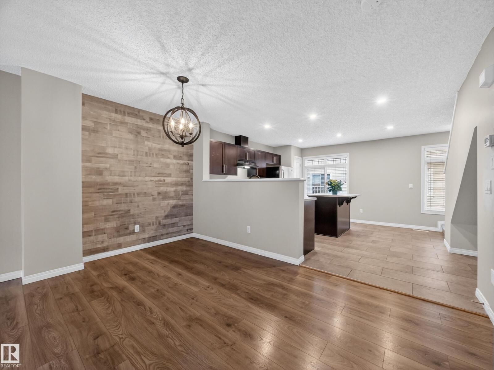 Property Photo:  #31 1804 70 St SW  AB T6X 0H4 