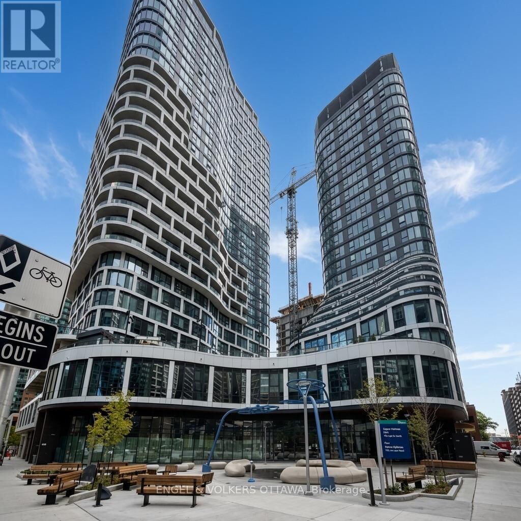 Property Photo: 391 Slater Street # B2101 ON K1R 0G7