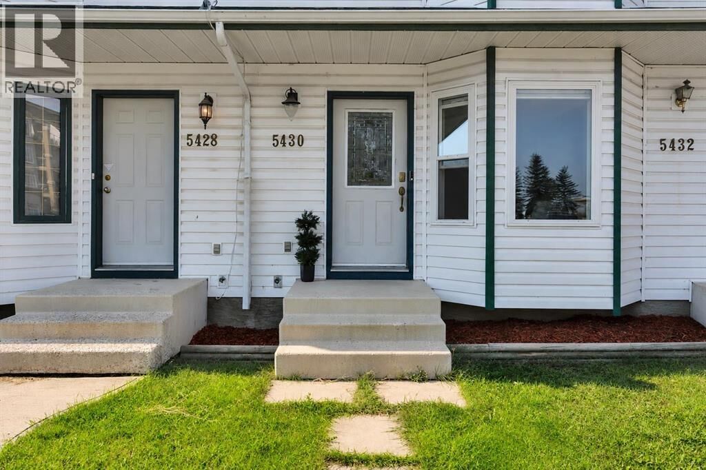 Property Photo: 5430 45 Street AB T4L 1H1