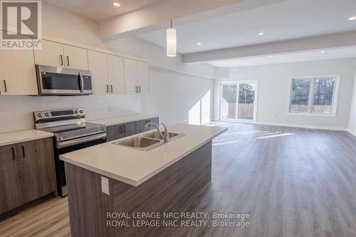 Property Photo:  41 St Davids West 1B  ON L2V 2L4 