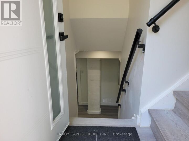 Property Photo: 22 Bilardi Court ON L8H 3G3