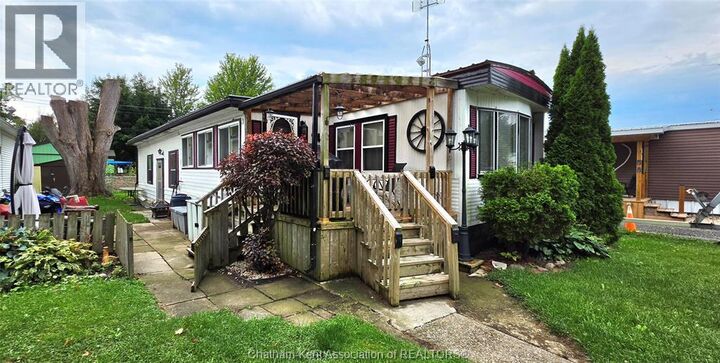 Property Photo:  9480 Longwoods Road 44  ON N7M 5J7 