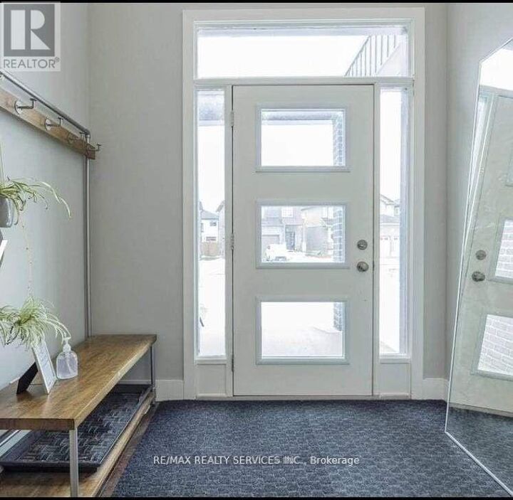 Property Photo: 1368 Lawson Road ON N6G 0E2