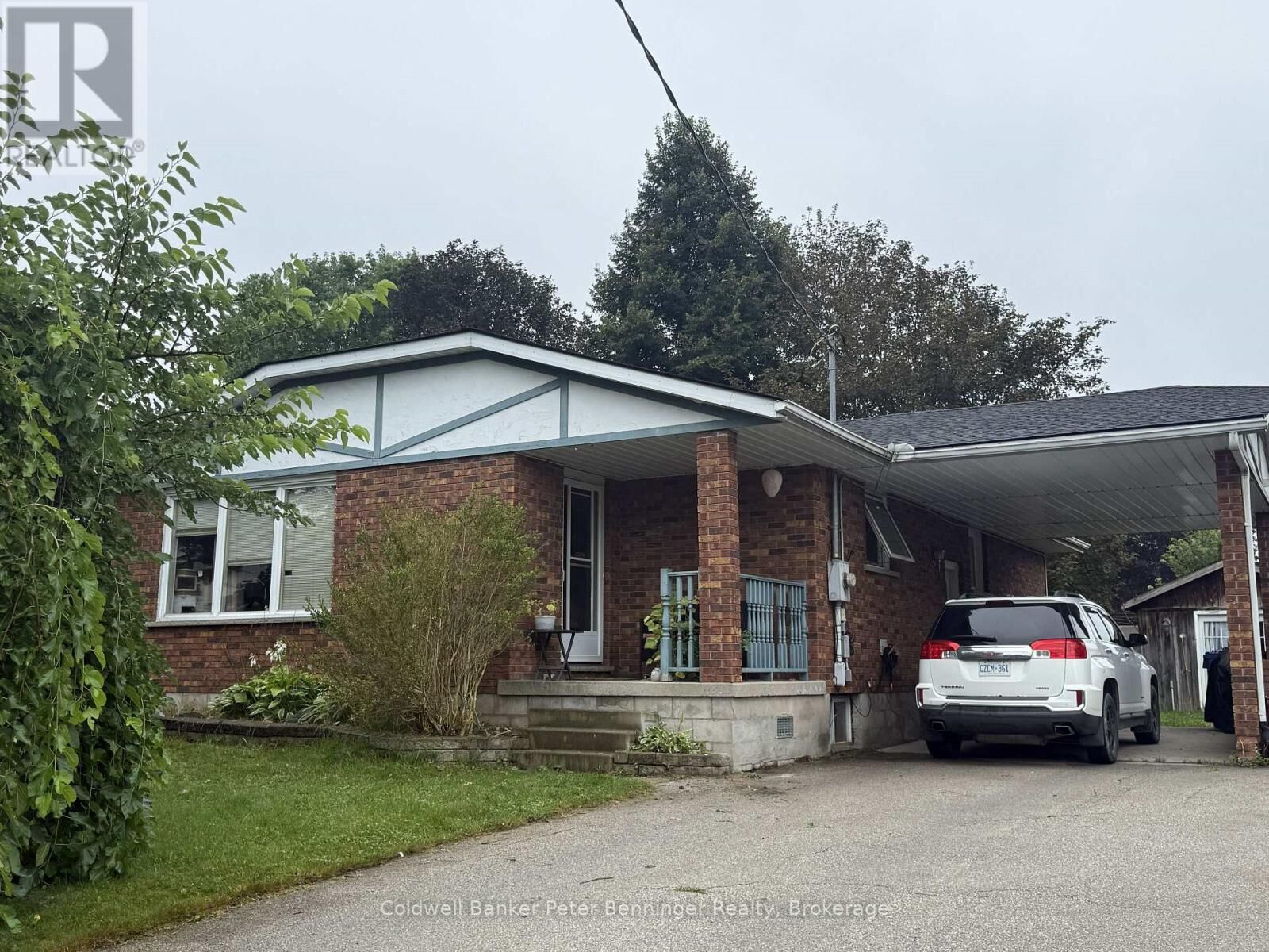 Property Photo: 672 21st Avenue ON N4N 3L2