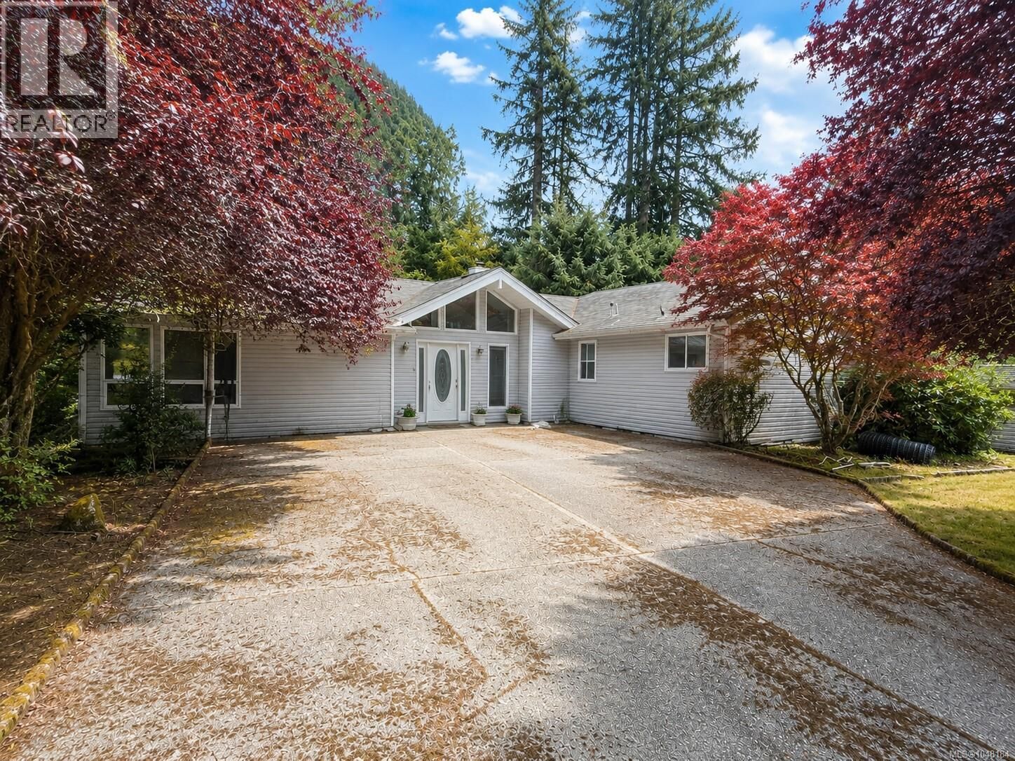 Property Photo:  9718 Miracle Way  BC V0R 3E1 