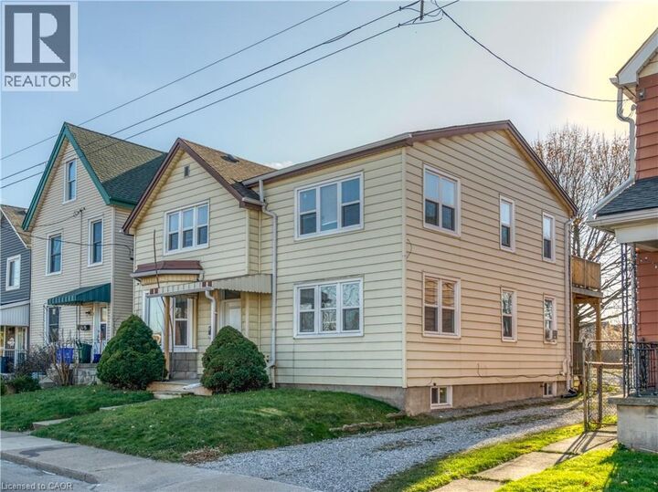 Property Photo:  48 Shaw Street 1  ON L8L 3P3 