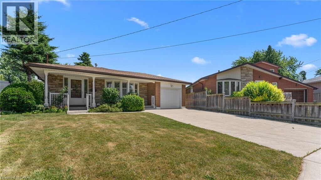 Property Photo: 84 Tyrone Drive ON L9C 2M7