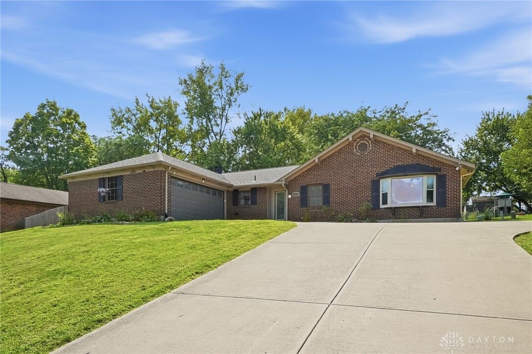 Property Photo: 1115 Crestwood Hills Drive OH 45377