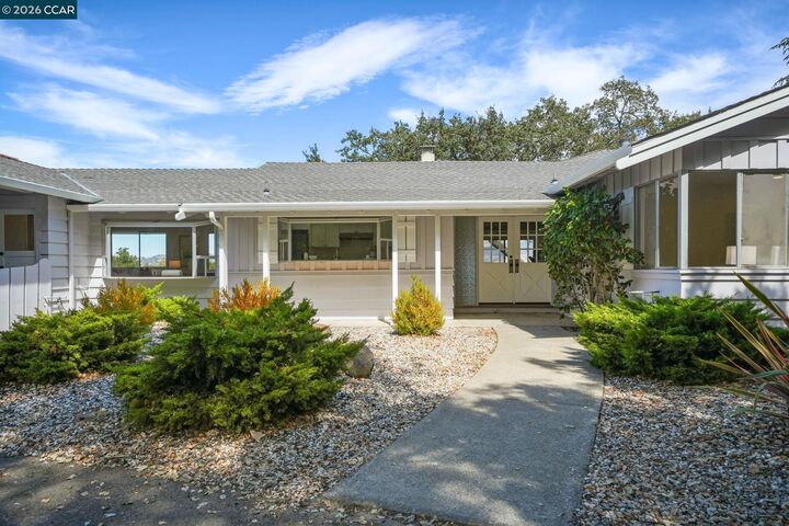 Property Photo:  300 Oak View Ter  CA 94526 