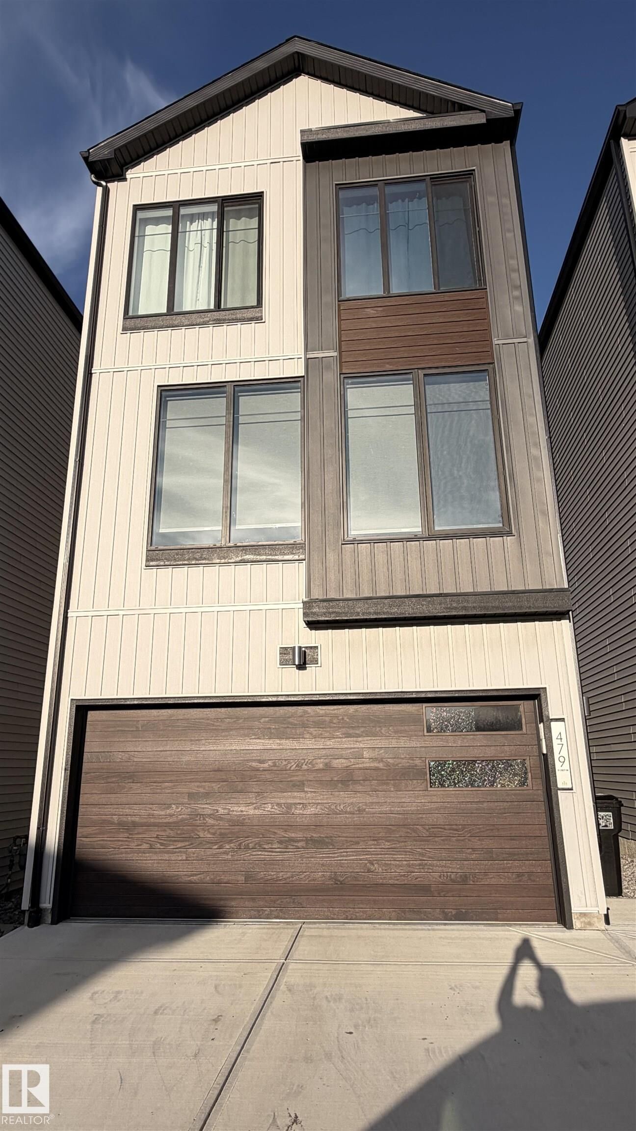 Property Photo:  479 39 St SW  AB T6X 2X9 