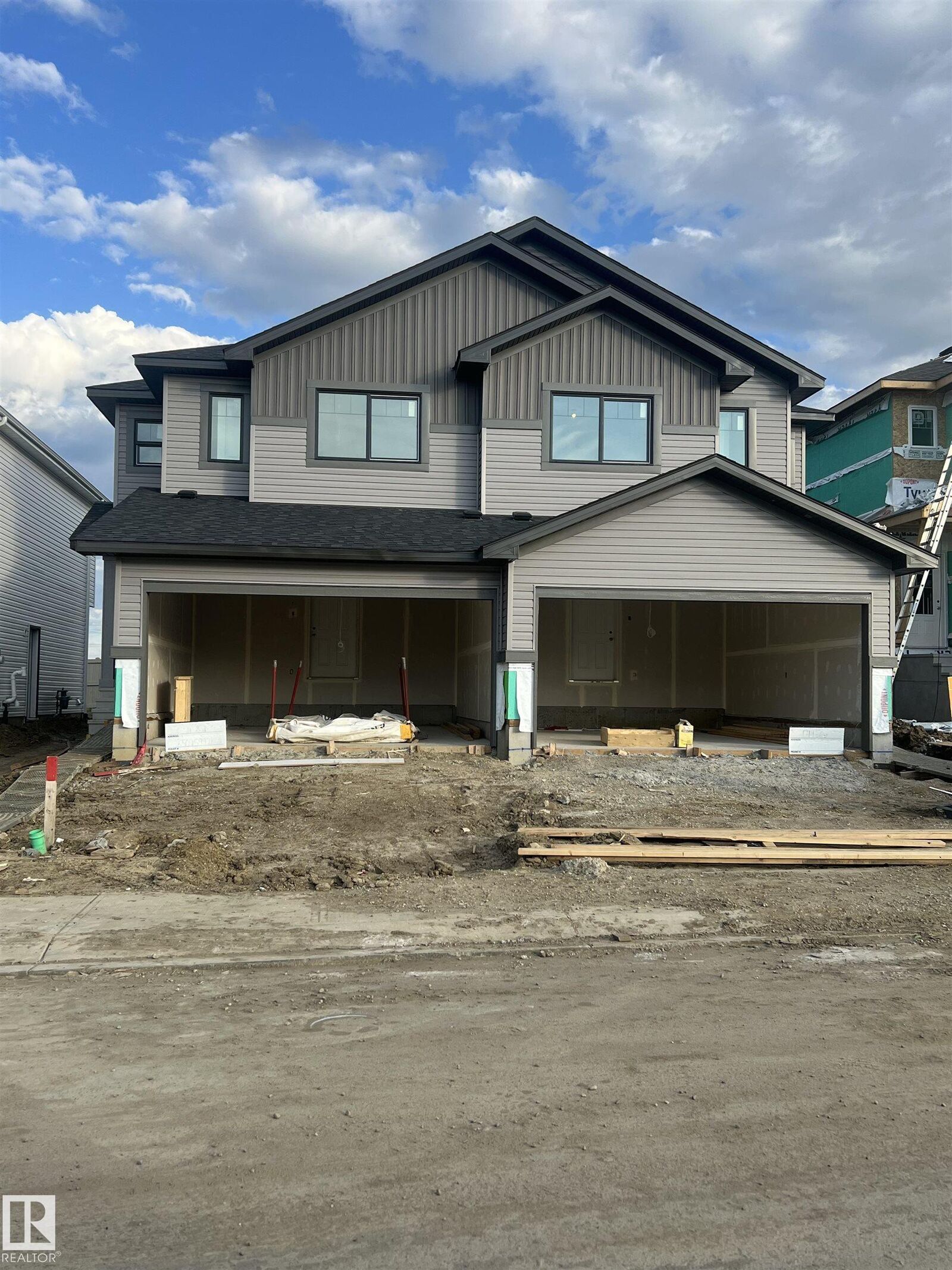 Property Photo:  1721 8 Street NW  AB T6T 2X9 