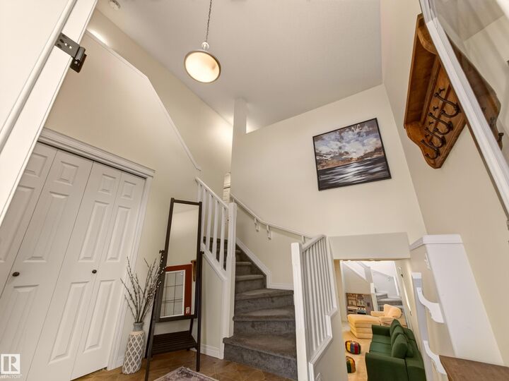 Property Photo:  21315 58 Avenue NW  AB T6M 0H4 