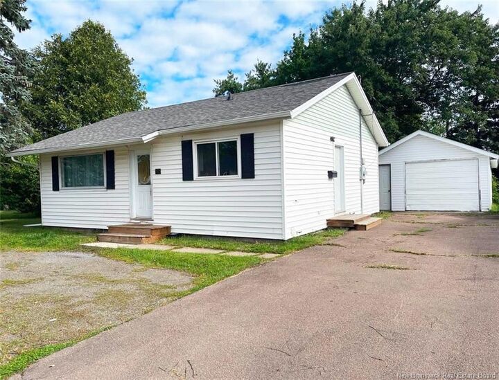 Property Photo:  97 Leeside Drive  NB E1C 4L4 