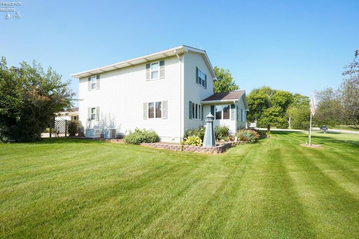 Property Photo: 2299 E County Road 181 OH 44836