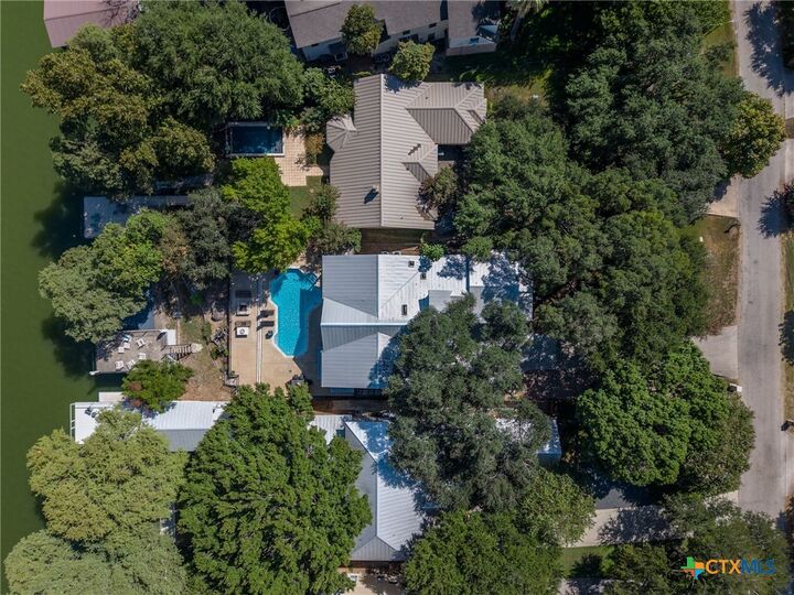 Property Photo:  180 Lake Ridge Drive  TX 78155 