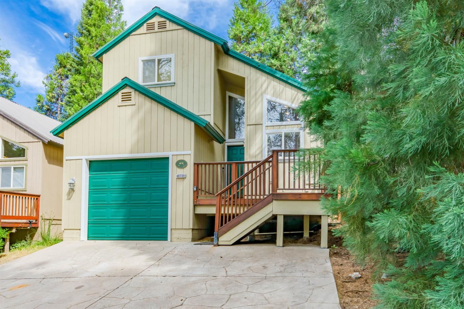Property Photo:  40739 Silvertip Lane  CA 93664 