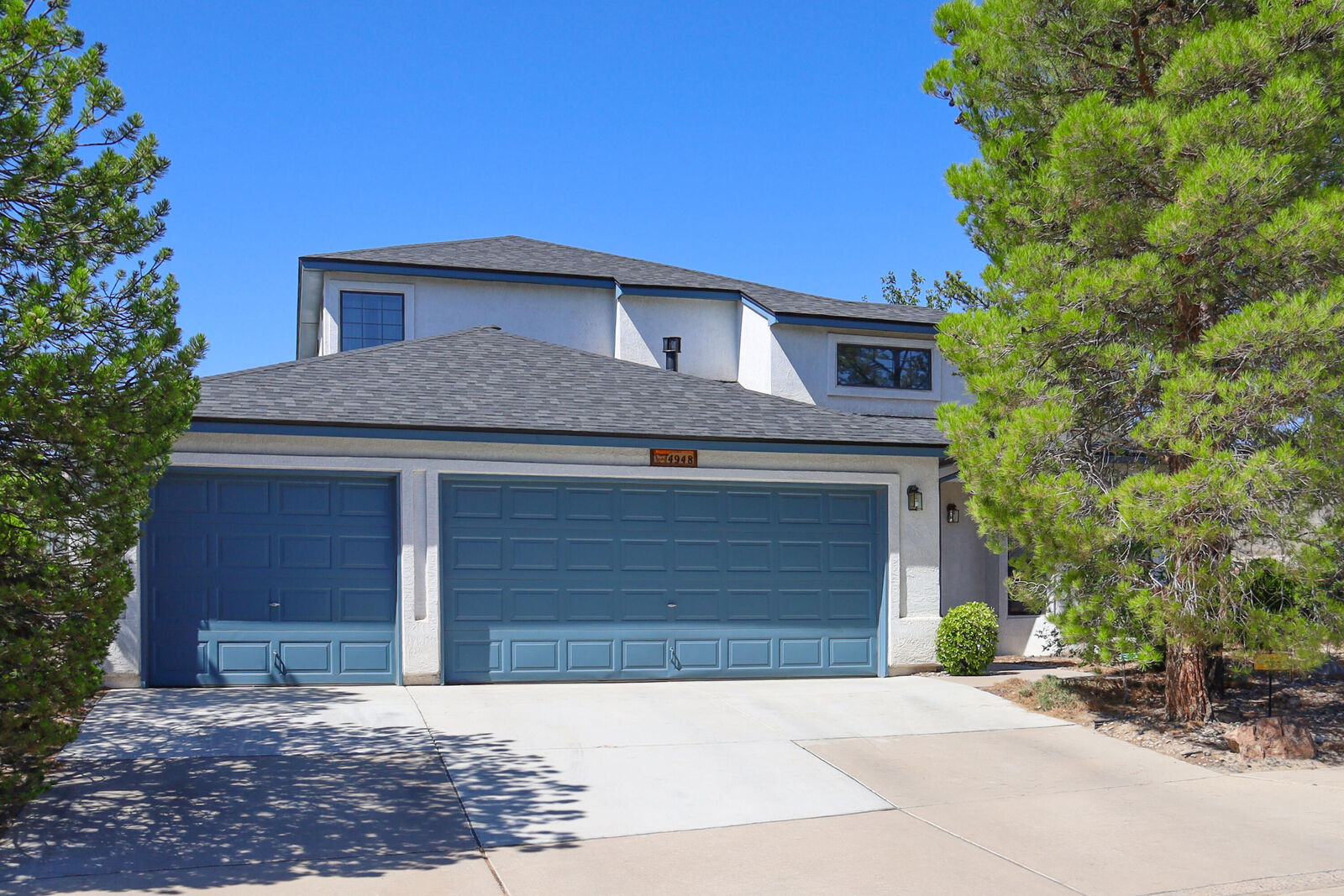Property Photo:  4948 T B Catron Avenue NW  NM 87114 