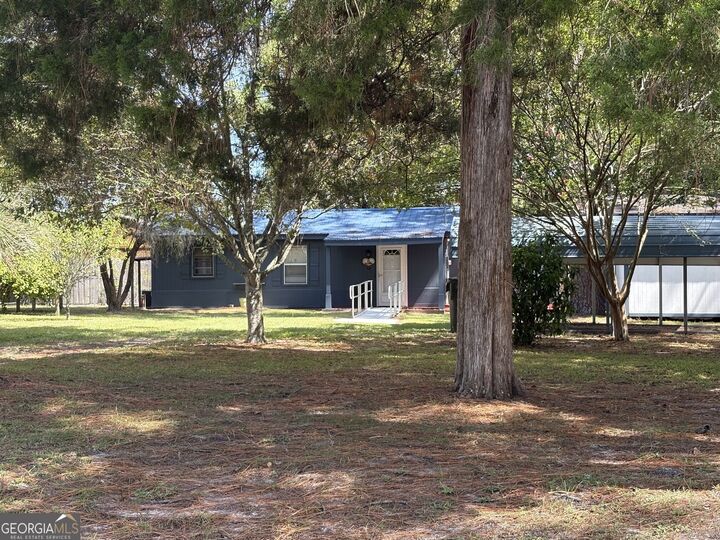 Property Photo: 704 Bay Street GA 31501