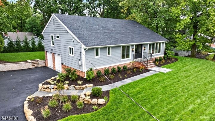 Property Photo: 910 Minisink Way NJ 07090