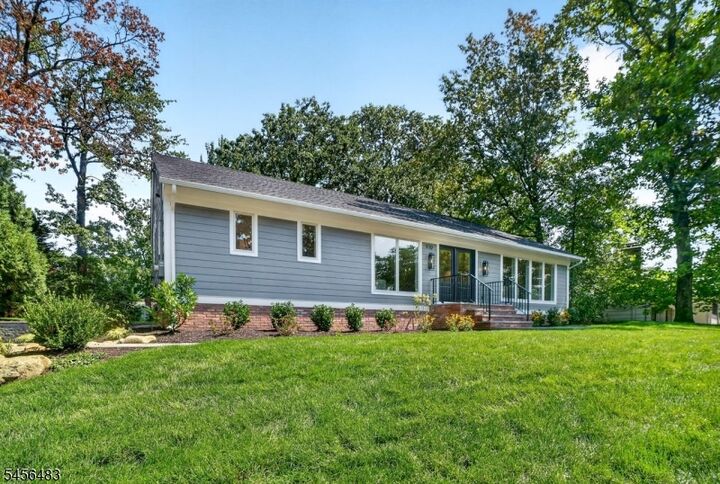 Property Photo:  910 Minisink Way  NJ 07090 