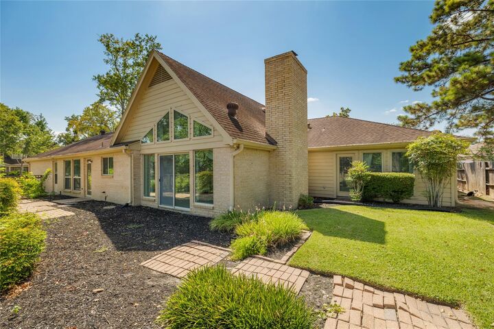 Property Photo: 18202 Widcombe Drive TX 77084