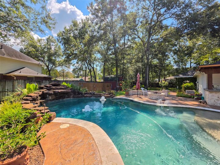 Property Photo: 2506 Constantine Street TX 77357