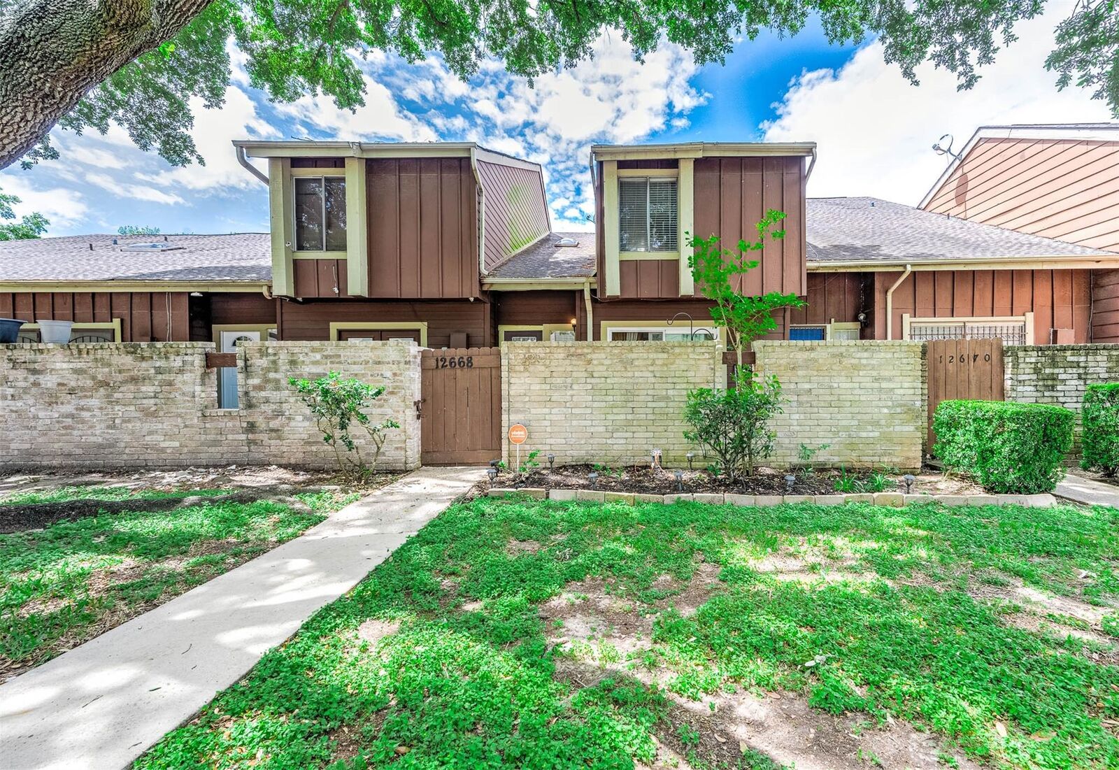 Property Photo: 12668 Newbrook Drive 495 TX 77072