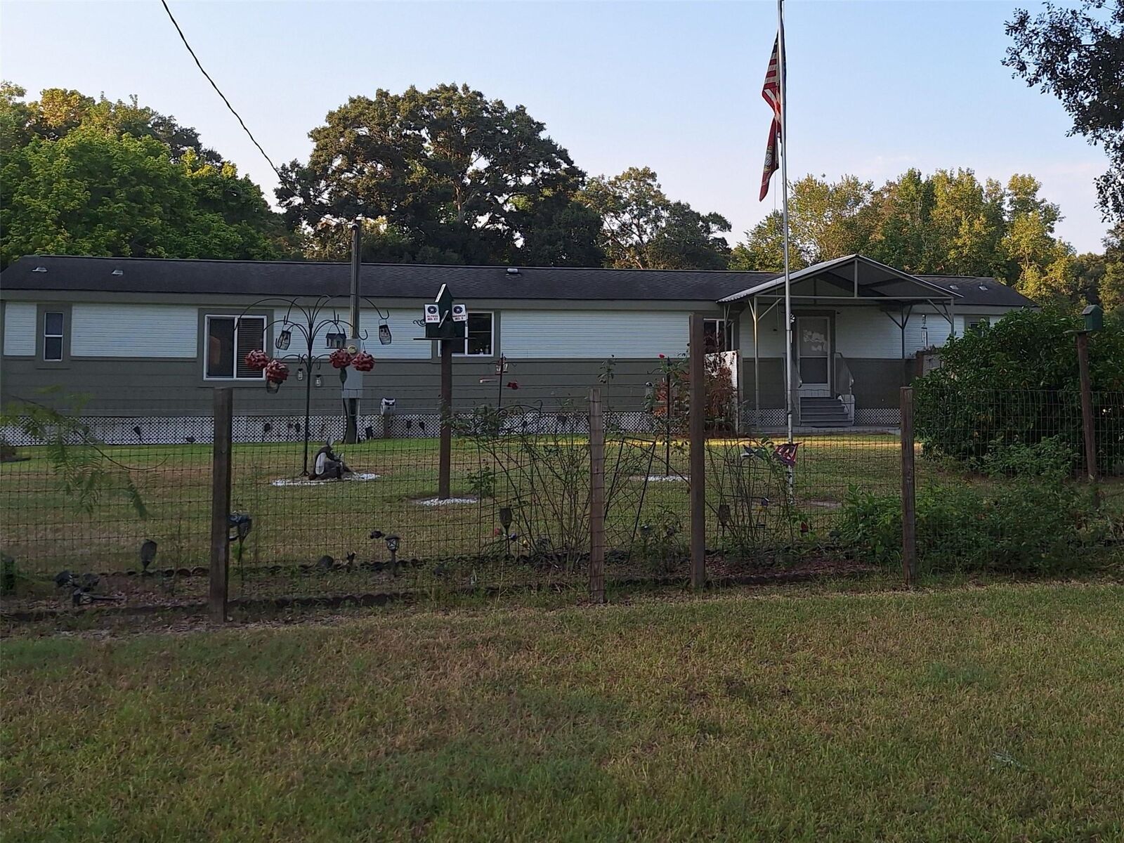 Property Photo: 119 County Road 4534 TX 77535