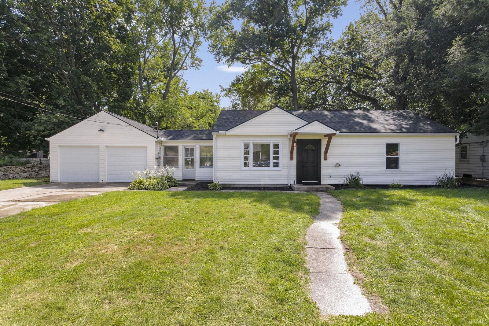 Property Photo: 3627 E Jackson Boulevard IN 46516