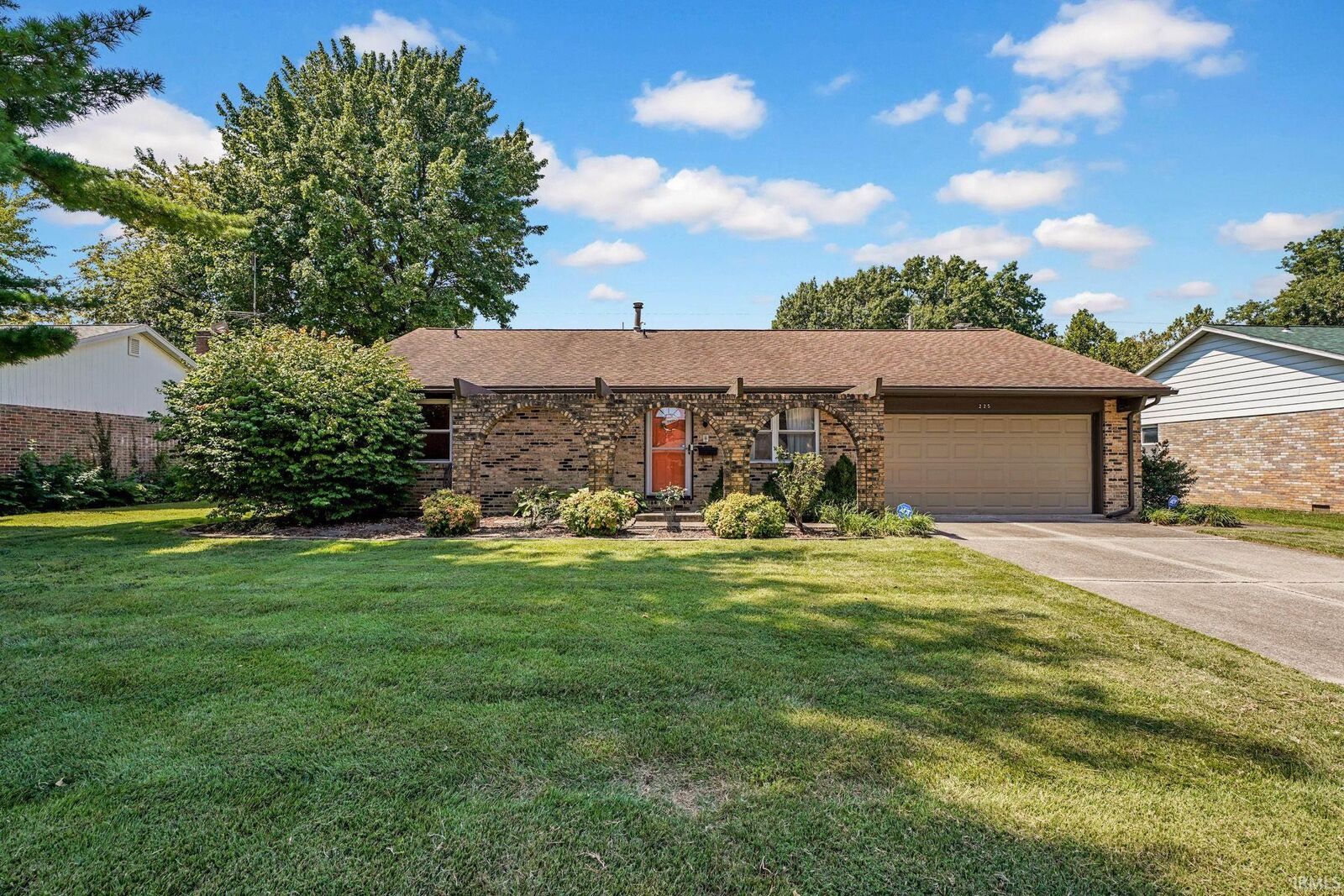 Property Photo: 225 Indian Trail IN 47715
