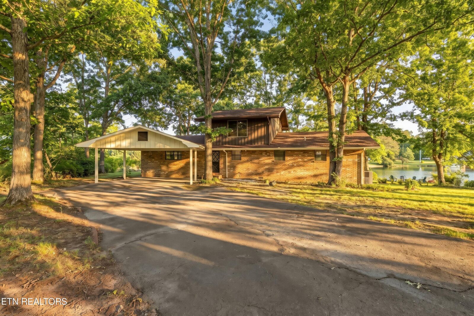 Property Photo:  2024 Cravens Drive  TN 38572 