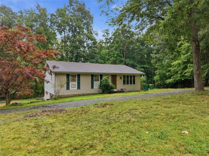 Property Photo: 191 Hemlock Road PA 18372