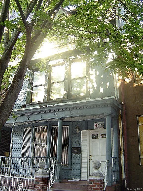 Property Photo:  15 Irving Place  NY 11238 