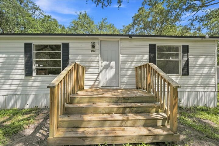 Property Photo:  34921 Emily Drive  FL 33523 