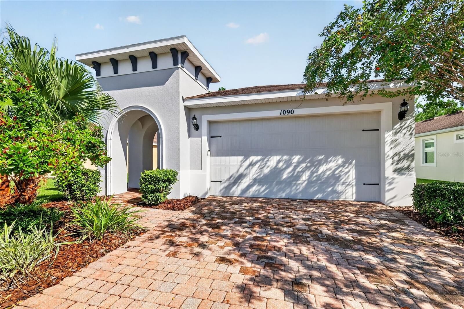 Property Photo: 1090 Harbor Ridge Drive FL 34759
