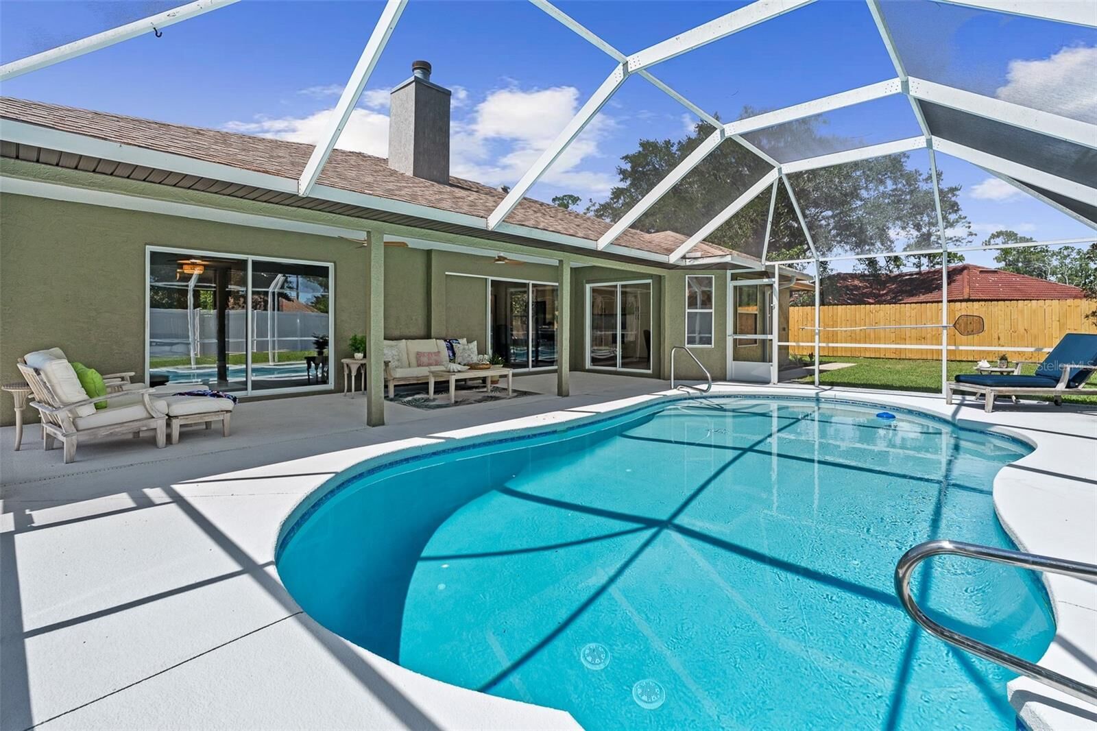 Property Photo: 173 Bayside Drive FL 32137
