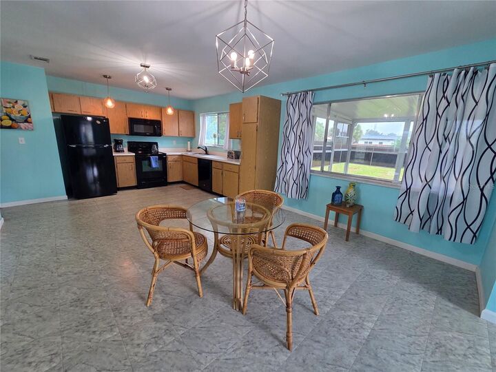 Property Photo: 8267 Alam Avenue FL 34287