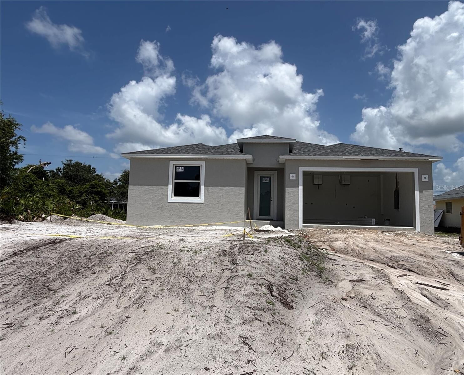 Property Photo: 10452 Greenway Avenue FL 34224