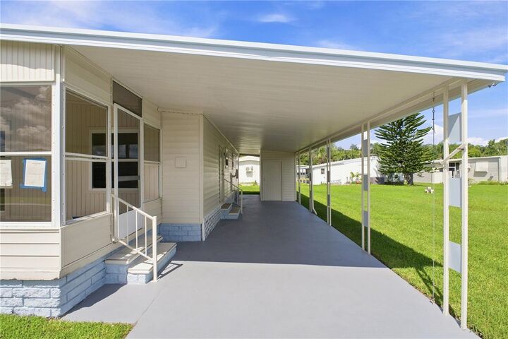 Property Photo: 10913 Justice Drive FL 34668