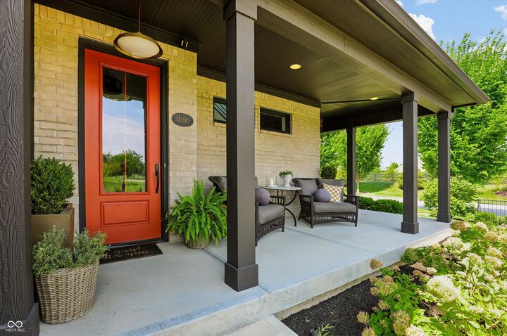 Property Photo:  15040 Oak Hollow Lane E  IN 46033 