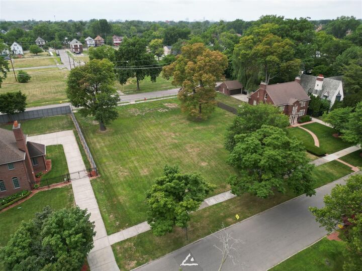 Property Photo: 2969 Seminole Street MI 48214-1857