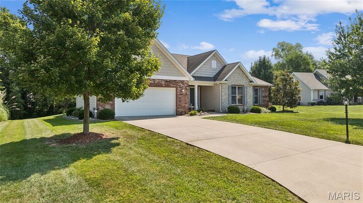 Property Photo:  4613 Valleydale Road  IL 62035 
