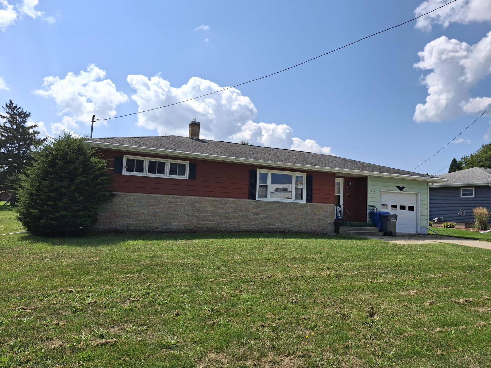 Property Photo:  863 West St  WI 53094 
