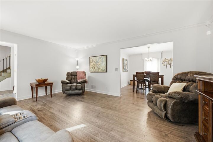 Property Photo: 626 Highbury Lane IL 60134