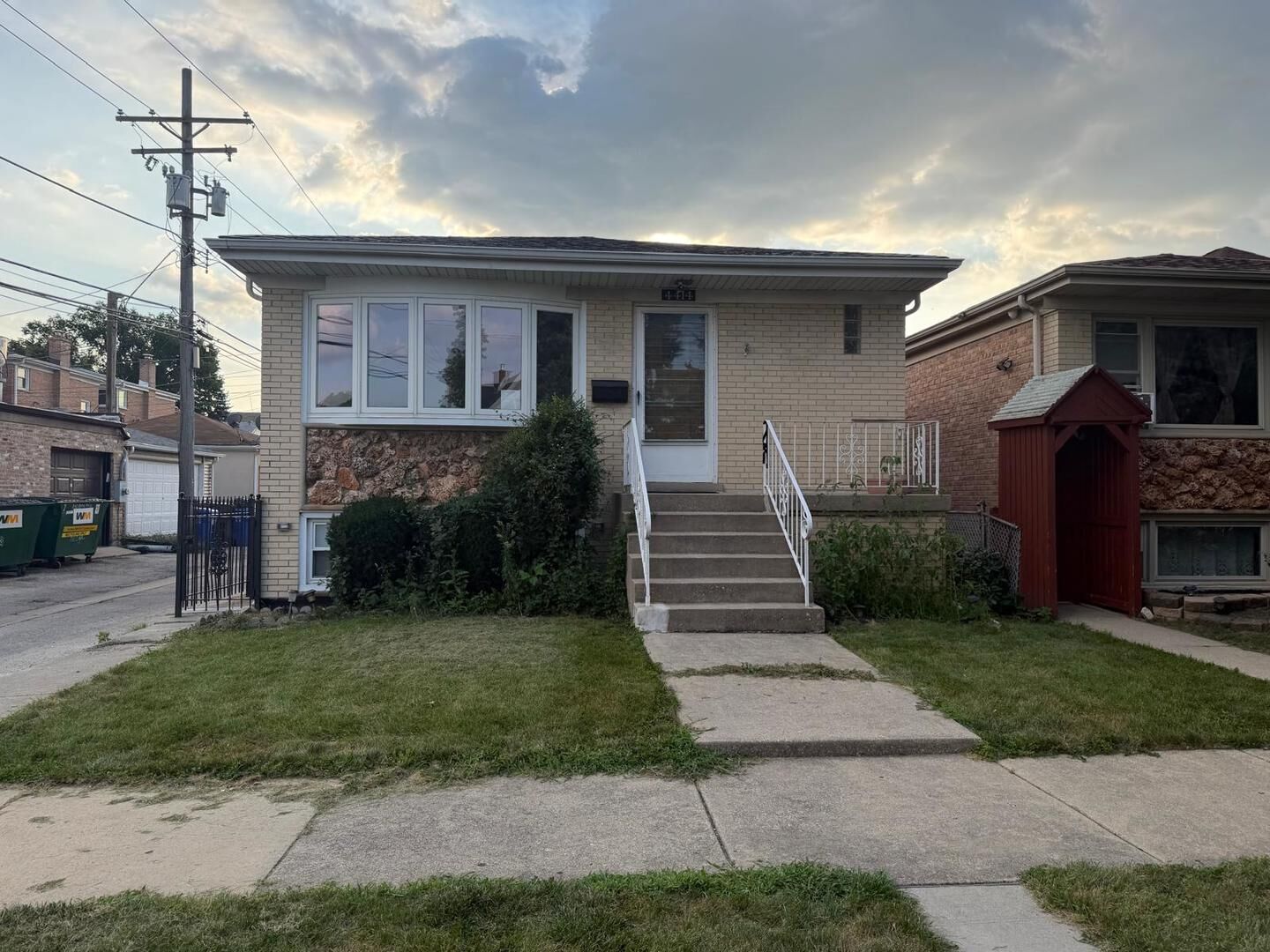 Property Photo:  4414 N Nagle Avenue 1  IL 60706 