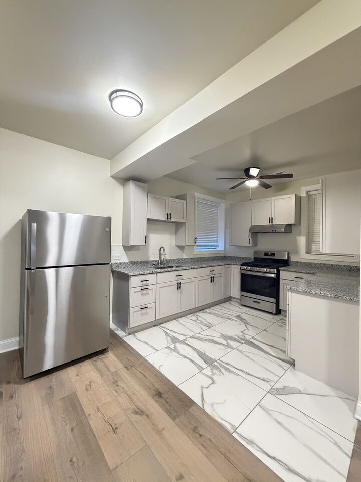 Property Photo:  6751 S Ridgeland Avenue G  IL 60649 