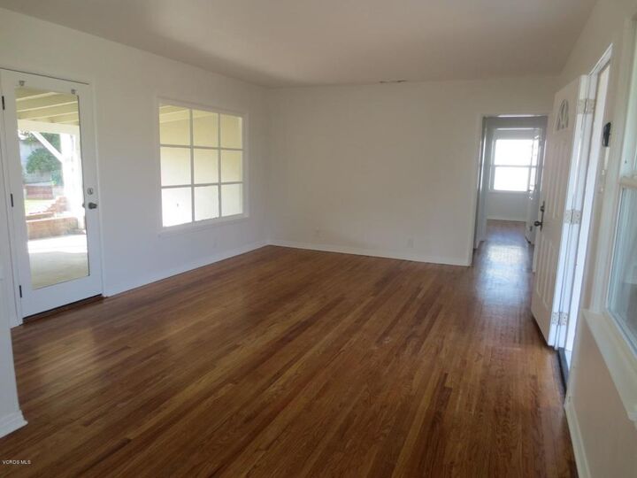 Property Photo: 19128 Delano Street CA 91335