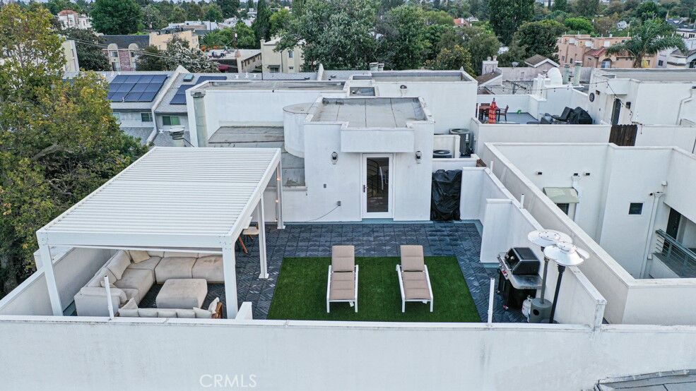 Property Photo:  4326 Babcock 305  CA 91604 