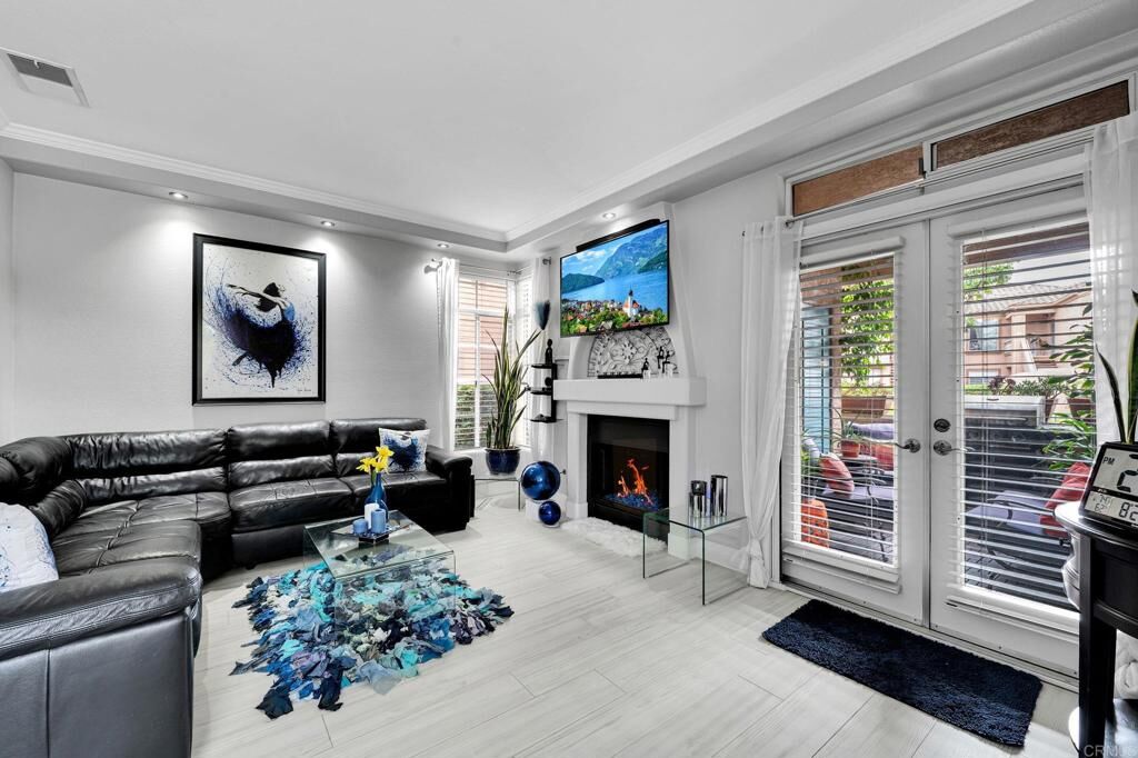 Property Photo:  3587 Cameo Drive 18  CA 92056 